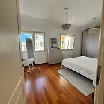 Sea-view With Private Parking! Your Choice Apartman San Remo